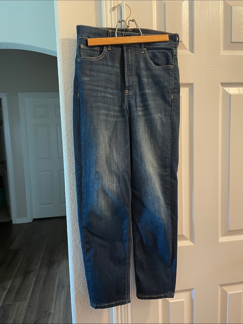 Express Mom Jean Super High Rise Blue Women's Size 2